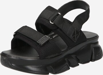 Trendyol Páskové sandály – černá: přední strana