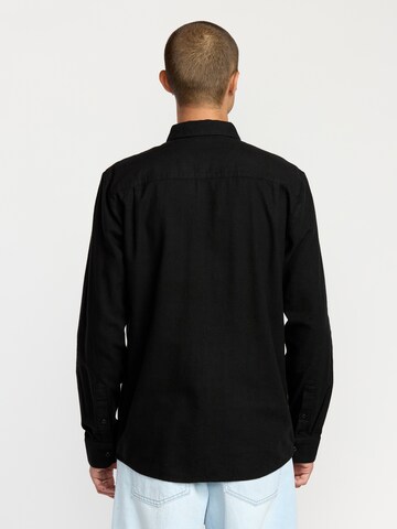 Volcom Comfort Fit Hemd 'Caden Solid' in Schwarz