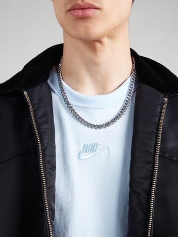 Tricou 'Premium Essentials' de la Nike Sportswear pe albastru