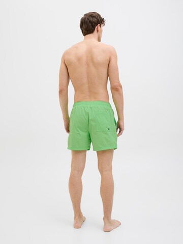 JACK & JONES Zwemshorts 'JPSTMaui' in Groen