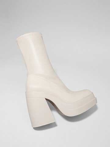 Bershka Ankle boots in Beige