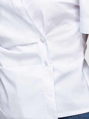 Ombre - Blusa en blanco