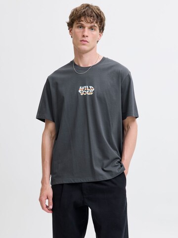 JACK & JONES - Camiseta 'JORSTEEL GALLERY' en gris: frente