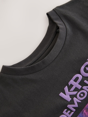 Next Футболка 'KPOP Demon Hunters' в Серый