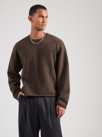 WEEKDAY Sweater 'Kimmo' in Brown: front