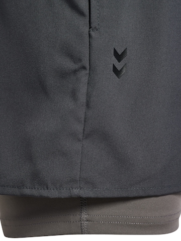 Hummel Regular Sports trousers in Grey