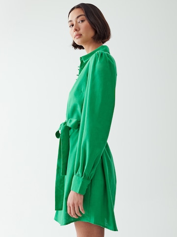 Calli - Vestido en verde: atrás