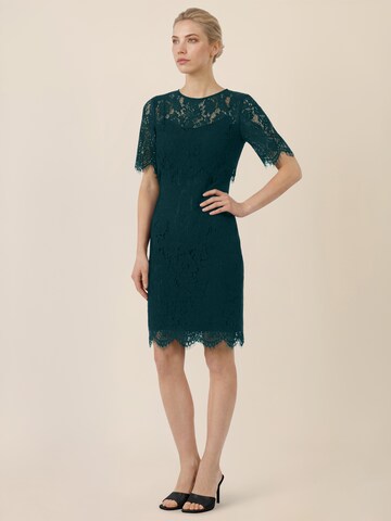 APART Kleid in Grün