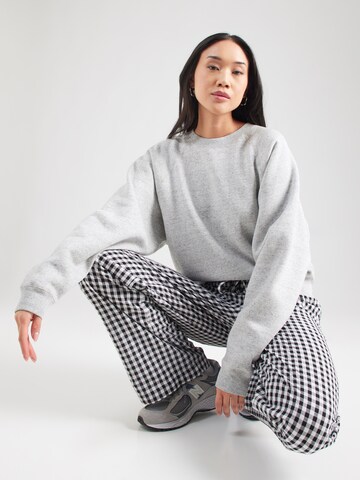 CATWALK JUNKIE Sweatshirt in Grijs: voorkant