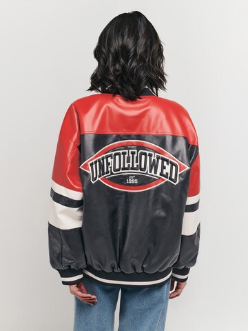 UNFOLLOWED x ABOUT YOU Between-Season Jacket 'MOST WANTED' in Black: back