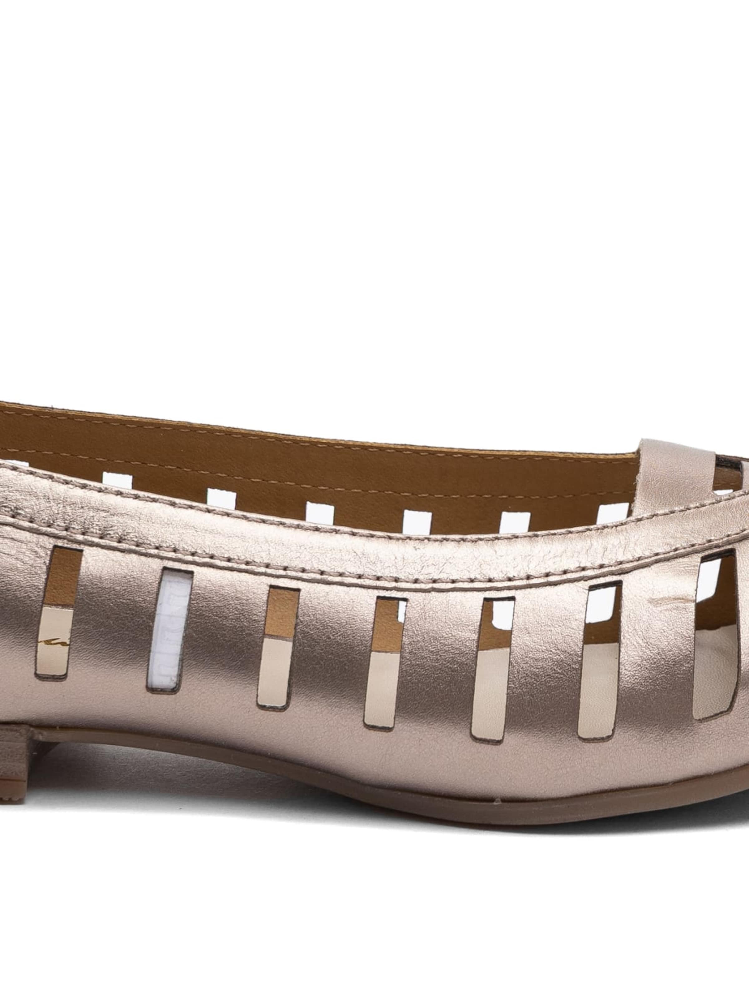 Maciejka Ballerina 'P7540-25/00-1'‌‌‌‌‌‌‌‌ in Gold
