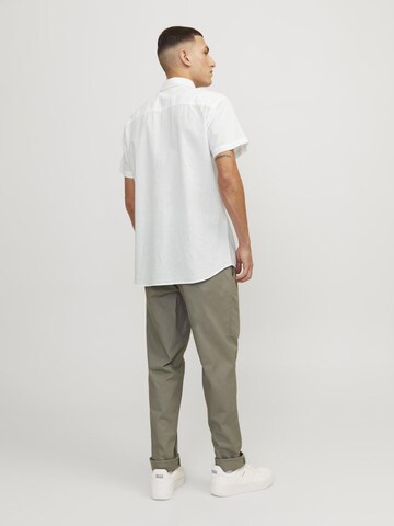 Fit confort Chemise JACK & JONES en blanc