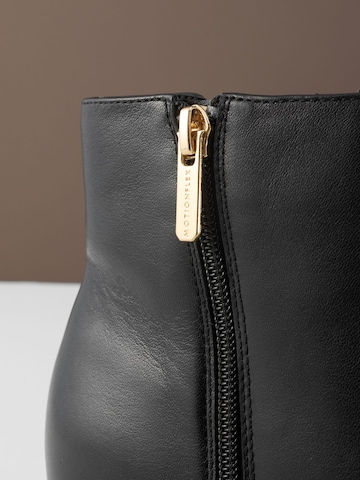 Ankle boots 'Motion Flex' di Next in nero