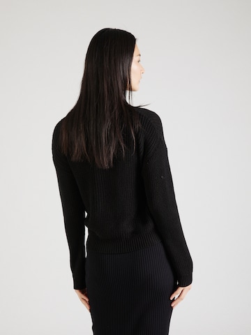Pull-over 'Selina' ABOUT YOU en noir