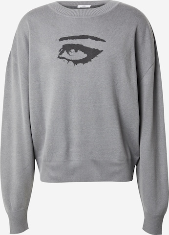 Pullover di SHYX in grigio: frontale