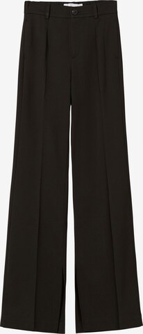 Bershka Loose fit Trousers with creases in Black: front