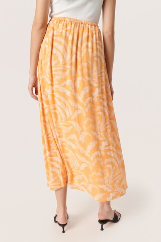 SOAKED IN LUXURY Rok 'Zaya' in Oranje