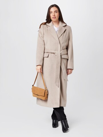 Guido Maria Kretschmer Curvy Between-Seasons Coat 'Valeska' in Beige