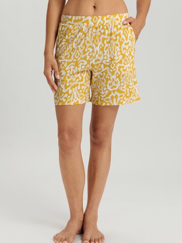 Hanro Pajama Pants ' Sleep & Lounge ' in Yellow: front