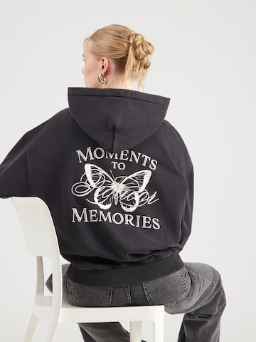 Pegador Свитшот 'NIVELLES' в Черный: спереди