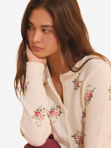ETAM Slaapshirt 'Clarika' in Beige