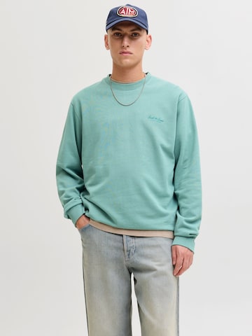 Sweat-shirt 'JJEARCHIVE' JACK & JONES en vert : devant