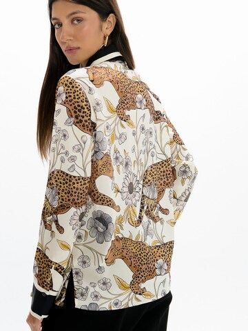Camicia da donna di Lola Casademunt in bianco