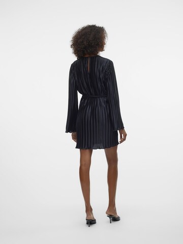 Robe 'RIKKI' VERO MODA en noir