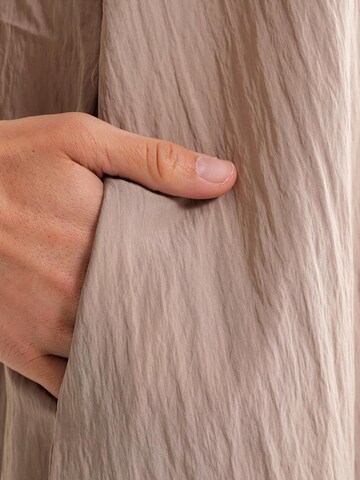 Abito di MixRay in marrone