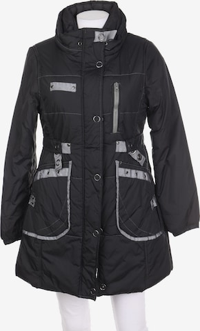 Amisu Jacket & Coat in S in Black: front
