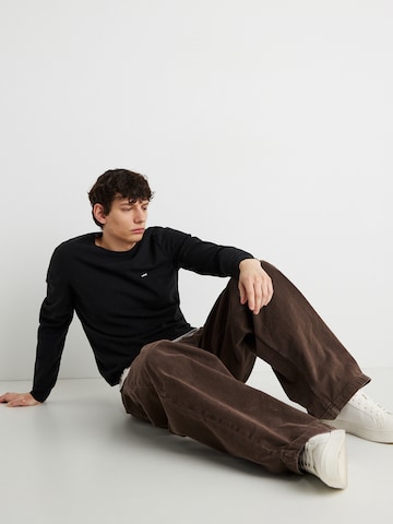 LEVI'S ® Sweter 'Housemark' w kolorze czarny