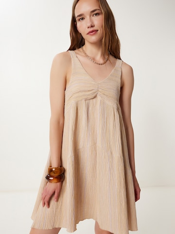 Rochie de vară de la Happiness İstanbul pe bej: față