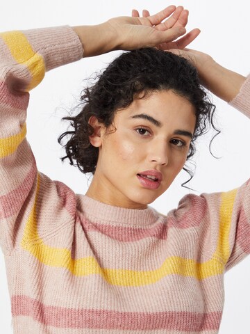 VERO MODA Sweater in Pink