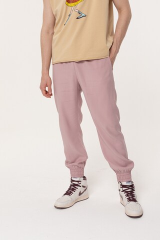 Loosefit Pantaloni chino di ET Nos in rosa: frontale