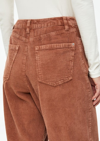 Barrel Pantalon s.Oliver en marron : derrière