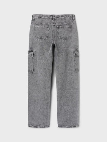 NAME IT regular Jeans i grå