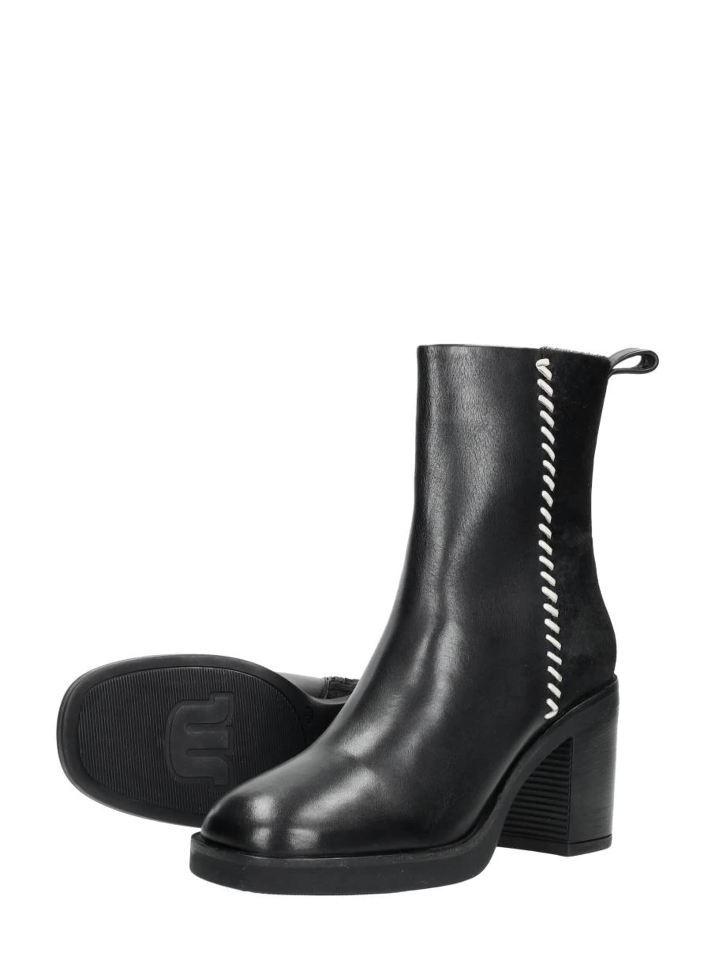 MARUTI Boots 'Steffi' in Black