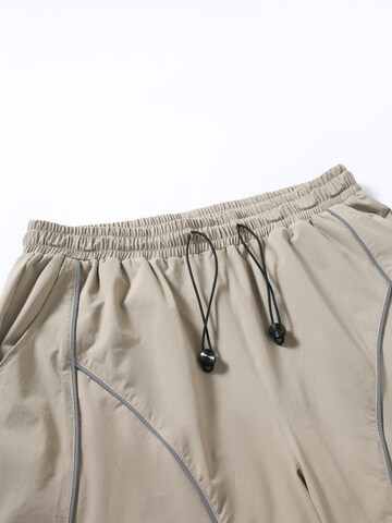 YOUTHUP Loose fit Workout Pants 'Leuchtfeuer' in Grey