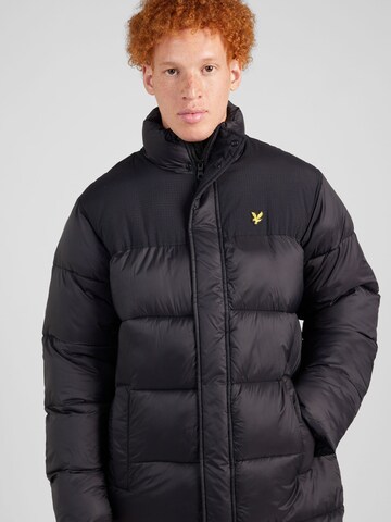 Lyle & Scott Mantel in Schwarz