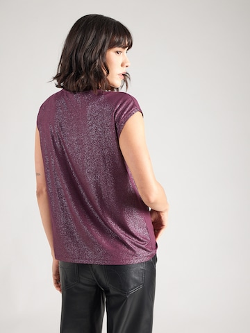 T-shirt 'PCALICE' PIECES Curve en rouge