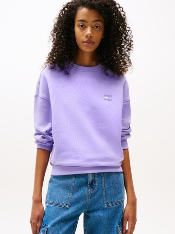 Tommy Jeans Свитшот в Лиловый: спереди
