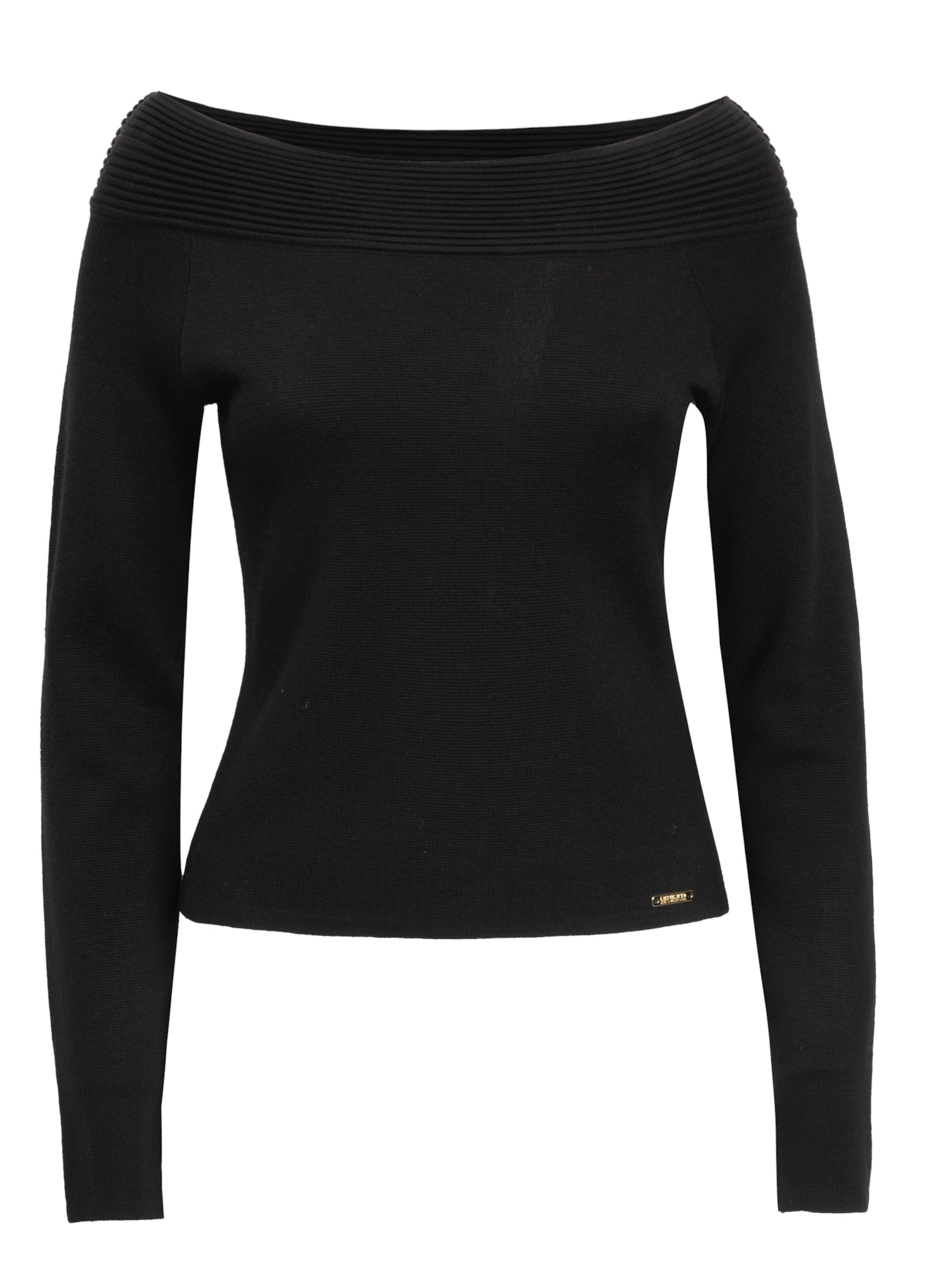 Influencer Sweater in Black: front