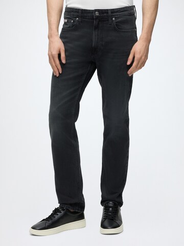 Calvin Klein Jeans - Slimfit Vaquero en negro: frente