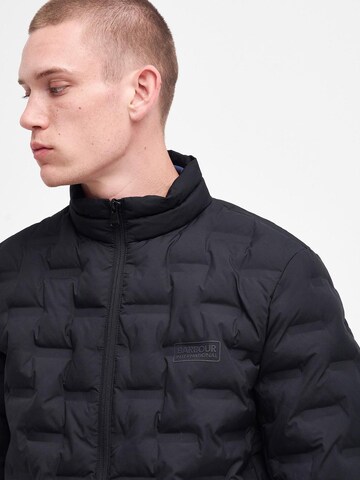 Barbour International Přechodná bunda – černá