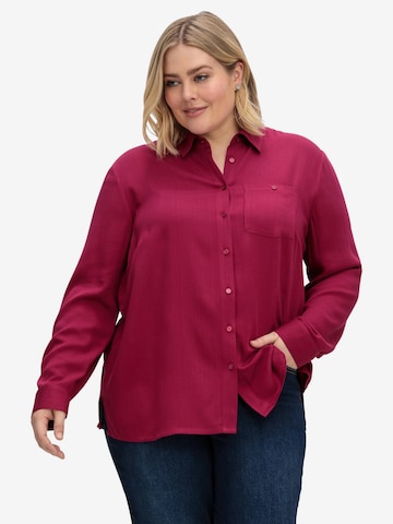 SHEEGO Blouse in Red: front