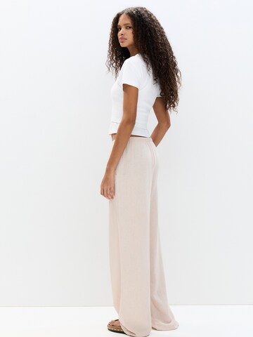 Pull&Bear Loose fit Trousers in Pink