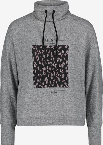 Betty & Co Sweatshirt in Grey: front