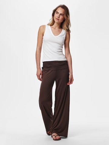 PIECES - Pierna ancha Pantalón 'PCRoya' en marrón