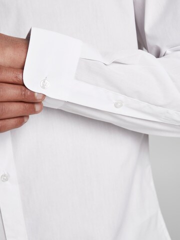 Coupe slim Chemise business 'Joe' JACK & JONES en blanc