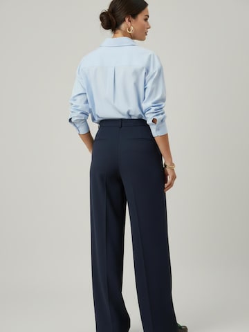 WEARABLE STORIES Blouse 'Luna' in Blauw